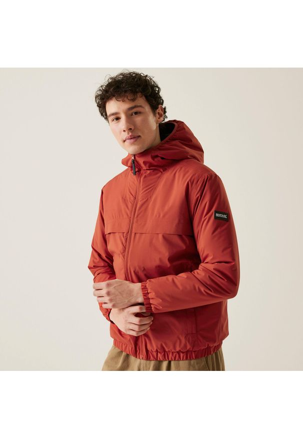 Regatta - Kurtka turystyczna męska Wiltom wodoodporna ocieplana. Kolor: czerwony. Sport: turystyka piesza