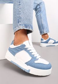 Renee - Biało-Niebieskie Sneakersy z Ozdobnymi Wstawkami Jeffeed. Nosek buta: okrągły. Zapięcie: sznurówki. Kolor: biały. Materiał: materiał. Obcas: na obcasie. Wysokość obcasa: niski #2