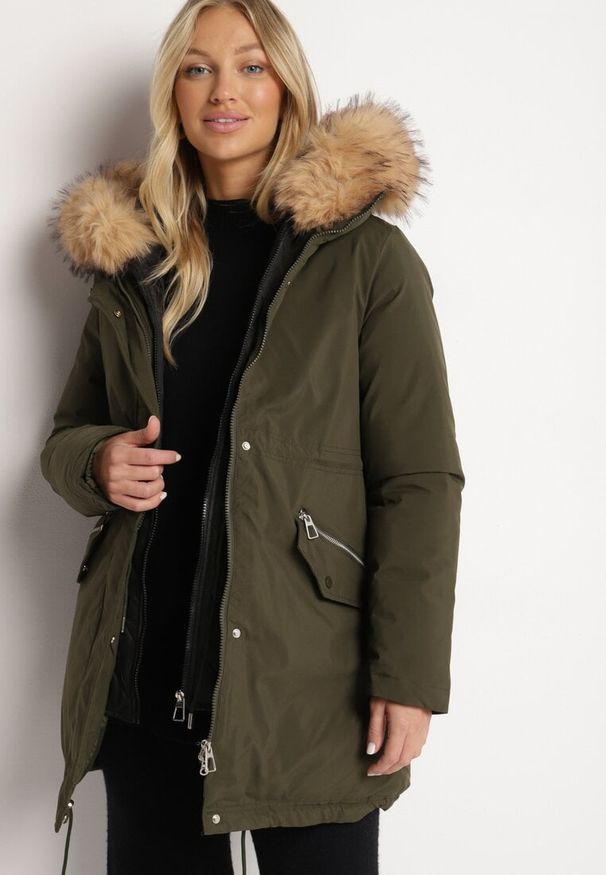 Born2be - Zielona Kurtka Parka z Dwustronnym Suwakiem i Kapturem z Odpinanym Futerkiem Ediliria. Kolor: beżowy. Materiał: futro. Sezon: zima