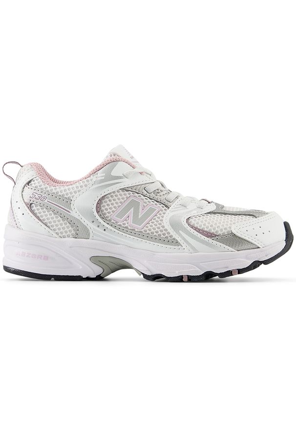 Buty dziecięce New Balance PZ530GK – białe. Kolor: biały. Materiał: guma, materiał, syntetyk. Szerokość cholewki: normalna