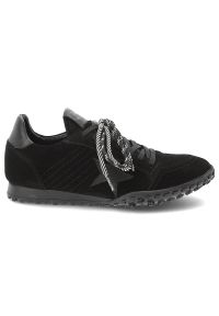 CheBello - Czarne Sneakersy Chebello Stylowe Sportowe Obuwie Damskie. Okazja: na co dzień. Wysokość cholewki: przed kostkę. Kolor: czarny. Materiał: welur. Szerokość cholewki: normalna #3