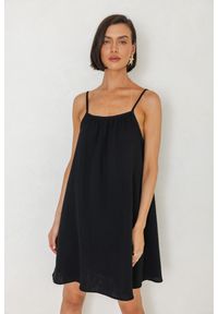 SUKIENKA BELLA CZARNA XS - Flawless. Kolor: czarny. Materiał: skóra, tkanina. Długość rękawa: na ramiączkach. Styl: retro. Długość: mini