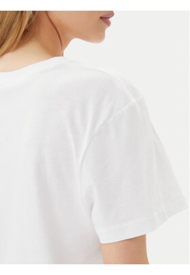Guess T-Shirt V5GI09 K9RM1 Biały Regular Fit. Kolor: biały. Materiał: bawełna