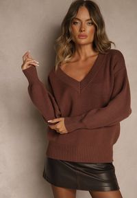 Renee - Brązowy Sweter z Kaszmirem i Trójkątnym Dekoltem Plenne. Kolor: brązowy. Materiał: kaszmir. Styl: klasyczny #4