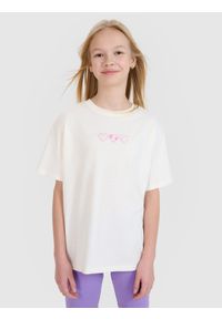 4f - 4F T-shirt oversize gładki dziewczęcy - biały 134 (8-9 lat). Okazja: na co dzień. Kolor: biały. Materiał: bawełna, jersey, dzianina. Długość rękawa: krótki rękaw. Długość: krótkie. Wzór: gładki. Sezon: lato. Styl: sportowy, klasyczny, casual