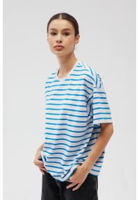 Marsala - Klasyczny Tshirt w paski NIEBIESKO SZARE - DUAL-S/M. Kolor: niebieski, szary, wielokolorowy. Materiał: dzianina, bawełna, elastan. Wzór: paski. Styl: klasyczny