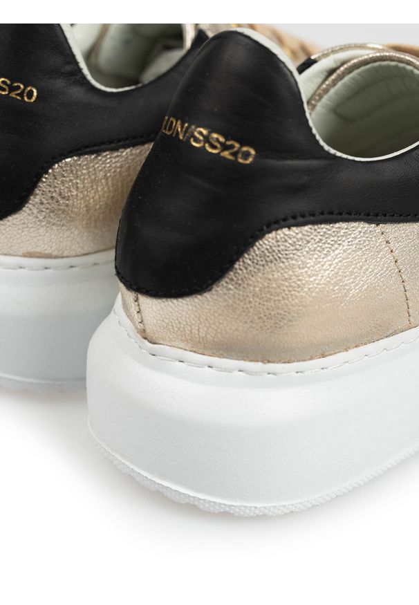 Baldinini Sneakersy | DE0410T10LA | Kobieta | Złoty. Kolor: złoty. Materiał: skóra. Wzór: aplikacja, nadruk