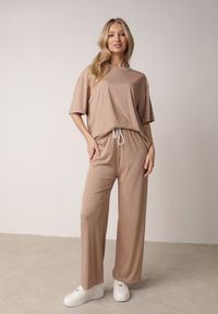 Born2be - Beżowy Komplet Oversize z Cyrkoniami T-shirt i Spodnie Arnatea. Kolor: beżowy. Wzór: aplikacja #3