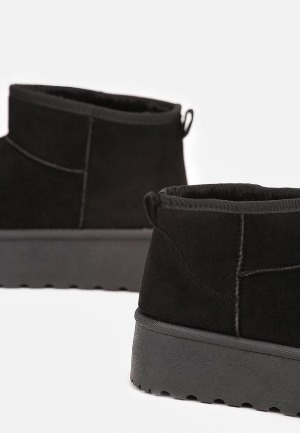 Born2be - Czarne Krótkie Śniegowce na Platformie Lysindra. Kolor: czarny. Materiał: wełna, futro, zamsz, jeans. Sezon: zima. Obcas: na platformie. Styl: elegancki, klasyczny