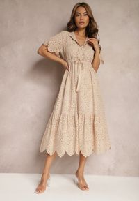 Renee - Beżowa Bawełniana Sukienka o Rozkloszowanym Kroju z Haftem z Guzikami i Gumką w Pasie Lovarae. Kolor: beżowy. Materiał: bawełna. Długość rękawa: krótki rękaw. Wzór: haft. Typ sukienki: rozkloszowane. Styl: elegancki
