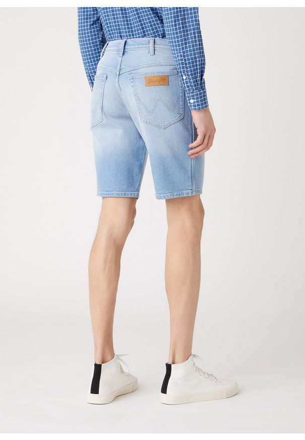 Wrangler - MĘSKIE SZORTY JEANSOWE WRANGLER TEXAS SHORTS CLEAR BLUE W11CZH280 112126021. Materiał: jeans