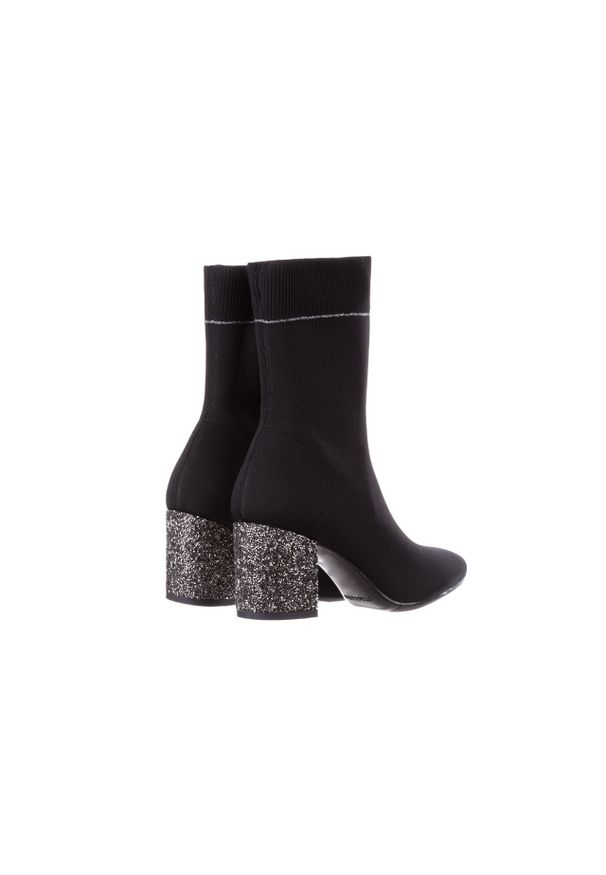 Botki Sca'viola B-157 Black, Czarny, Materiał. Zapięcie: pasek. Kolor: czarny. Materiał: tkanina. Szerokość cholewki: normalna. Wzór: aplikacja. Obcas: na obcasie. Styl: elegancki. Wysokość obcasa: średni