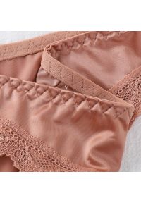 Intica - Figi damskie z koronką eleganckie i wygodne Shakuntala. Kolor: beżowy. Materiał: koronka. Wzór: koronka #6