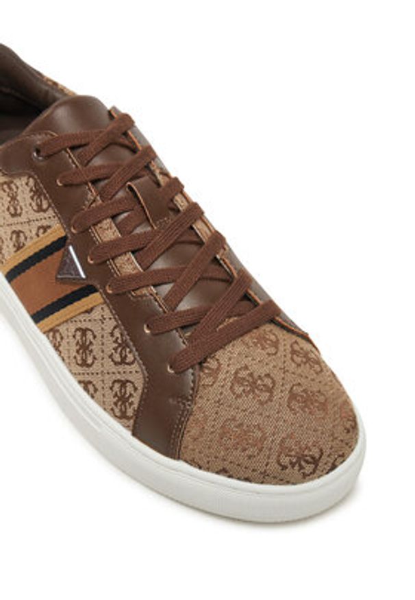 Guess Sneakersy FMPTII FAB12 Beżowy. Kolor: beżowy. Materiał: materiał
