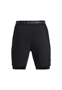 Spodnie treningowe męskie Under Armour 1373764002. Kolor: wielokolorowy, czarny, szary. Długość: krótkie