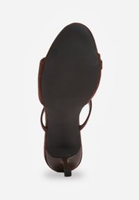 Born2be - Brązowe Eleganckie Klapki na Szpilce z Ozdobnymi Paskami i Sprzączką Malirodia. Okazja: na wesele, na ślub cywilny. Kolor: brązowy. Materiał: satyna. Wzór: paski. Obcas: na szpilce. Styl: elegancki #5