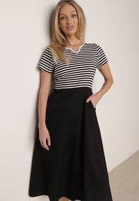 Born2be - Biało-Czarna Rozkloszowana Sukienka z Bawełny Imitująca Bluzkę w Paski i Spódnicę Chathusa. Okazja: na co dzień. Kolor: biały. Materiał: bawełna. Wzór: paski. Sezon: lato. Typ sukienki: rozkloszowane, proste. Styl: casual, klasyczny #2