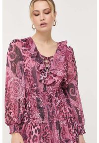 Guess sukienka kolor różowy mini rozkloszowana. Kolor: różowy. Typ sukienki: rozkloszowane. Długość: mini #3