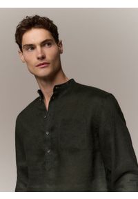 Reserved - Lniana koszula regular fit - jasny zielony. Kolor: zielony. Materiał: len