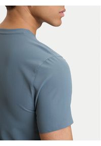 Guess T-Shirt M6RI19 KD202 Szary Regular Fit. Kolor: szary. Materiał: syntetyk #5