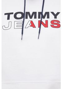 Tommy Jeans Bluza bawełniana DM0DM12375.PPYY męska kolor biały z kapturem z nadrukiem. Okazja: na co dzień. Typ kołnierza: kaptur. Kolor: biały. Materiał: bawełna. Wzór: nadruk. Styl: casual #4