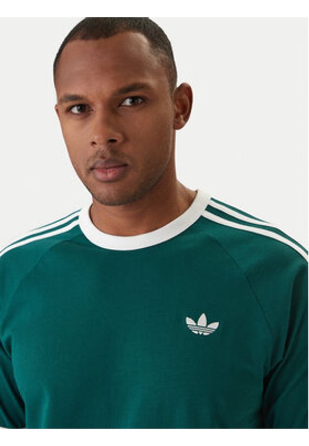 Adidas - adidas T-Shirt 3-Stripes KE3534 Zielony Regular Fit. Kolor: zielony. Materiał: bawełna