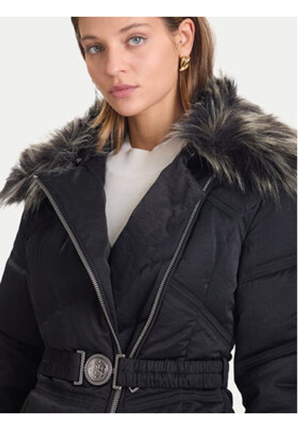Guess Kurtka zimowa W5BL32 WG092 Czarny Regular Fit. Kolor: czarny. Materiał: bawełna. Sezon: zima
