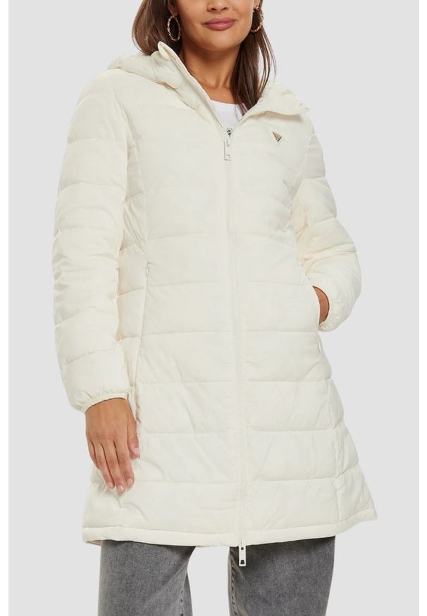 Guess - GUESS Beżowa długa damska kurtka New Aleta, Rozmiar S. Kolor: beżowy. Długość: długie