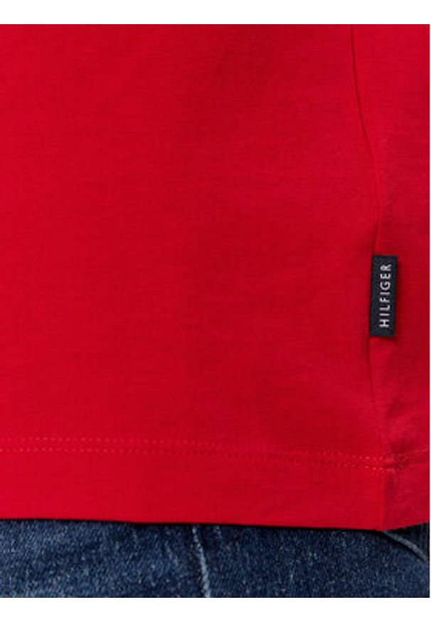 TOMMY HILFIGER - Tommy Hilfiger T-Shirt Track Graphic MW0MW34429 Czerwony Regular Fit. Kolor: czerwony. Materiał: bawełna
