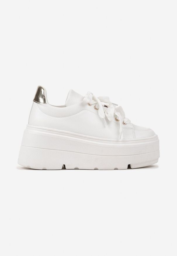 Renee - Białe Sneakersy Vices na Płaskiej Podeszwie z Metalicznymi Ozdobami i Sznurowaniem Neladith. Kolor: biały. Materiał: jeans. Wzór: aplikacja. Obcas: na płaskiej podeszwie