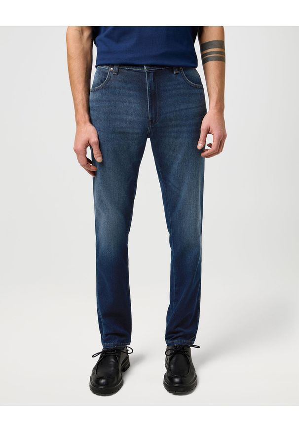 Wrangler - MESKIE SPODNIE WRANGLER RIVER FOG 112370922