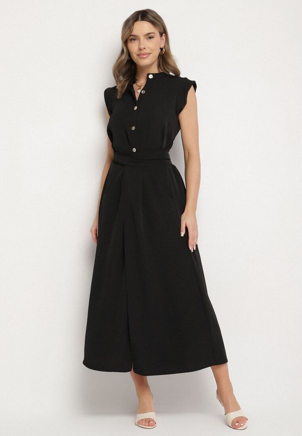 Born2be - Czarna Sukienka Koszulowa o Rozkloszowanym Kroju z Wiązaniem w Pasie Mavirielle. Okazja: na co dzień. Typ kołnierza: dekolt w serek. Kolor: czarny. Materiał: skóra. Długość rękawa: długi rękaw. Typ sukienki: koszulowe. Styl: casual, elegancki