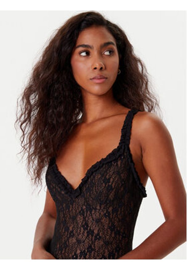 BARDOT - Bardot Sukienka koktajlowa Alegra Stretch Lace 59964DB Czarny Regular Fit. Kolor: czarny. Materiał: syntetyk. Styl: wizytowy