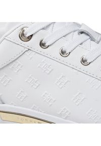 TOMMY HILFIGER - Tommy Hilfiger Sneakersy Embossed Monogram Sneaker FW0FW06735 Biały. Kolor: biały. Materiał: skóra #3