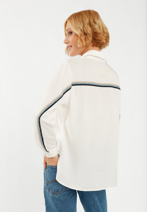 Volcano - Biała koszula K-NAUTICA. Kolor: biały. Materiał: bawełna, materiał, jeans, skóra, wiskoza. Wzór: haft, kolorowy, gładki, napisy. Styl: klasyczny, elegancki