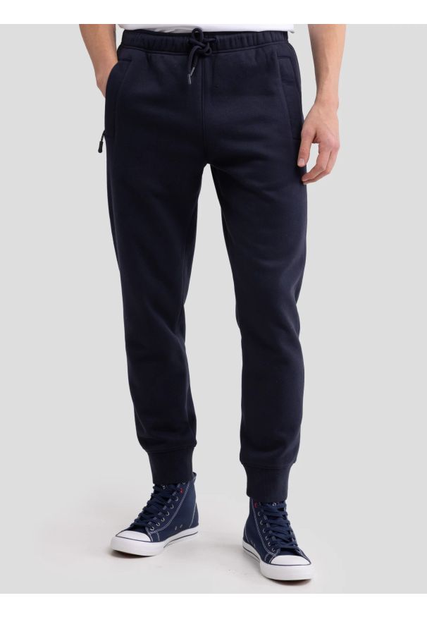 Big-Star - Spodnie dresowe męskie granatowe Kersyn 403/ Ajron 403. Kolor: niebieski. Materiał: dresówka. Wzór: haft, aplikacja