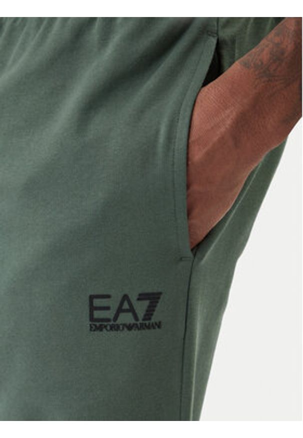 EA7 Emporio Armani Dres 8NPV63 PJVRZ U7260 Zielony Regular Fit. Kolor: zielony. Materiał: bawełna