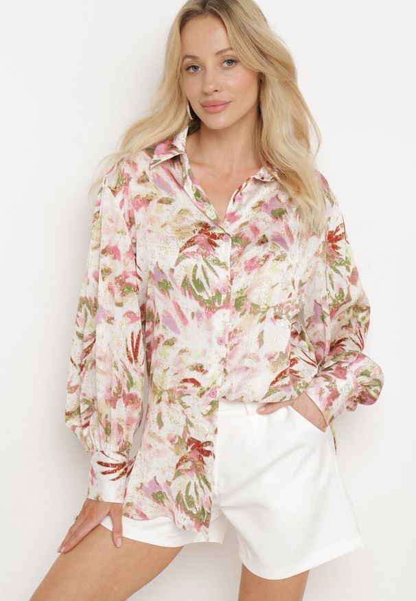 Born2be - Beżowo-Różowa Koszula z Metalicznym Nadrukiem Yalalia. Kolor: beżowy. Materiał: jeans. Wzór: nadruk. Styl: elegancki