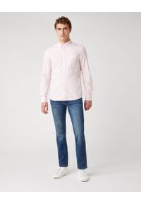 Wrangler - MĘSKA KOSZULA WRANGLER LS 1 PKT BUTTON DOWN SILVER PINK W5A3BMXTU. Typ kołnierza: button down #4