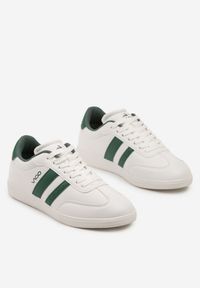 Born2be - Biało-Zielone Płaskie Klasyczne Buty Sportowe Sneakersy ze Sznurowaniem z Ozdobnym Noskiem i Paskami Timaela. Okazja: na co dzień. Zapięcie: pasek. Kolor: biały. Materiał: jeans, bawełna #2