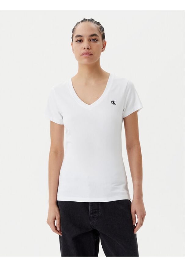 Calvin Klein Jeans T-Shirt J20J213716 Biały Regular Fit. Kolor: biały. Materiał: bawełna