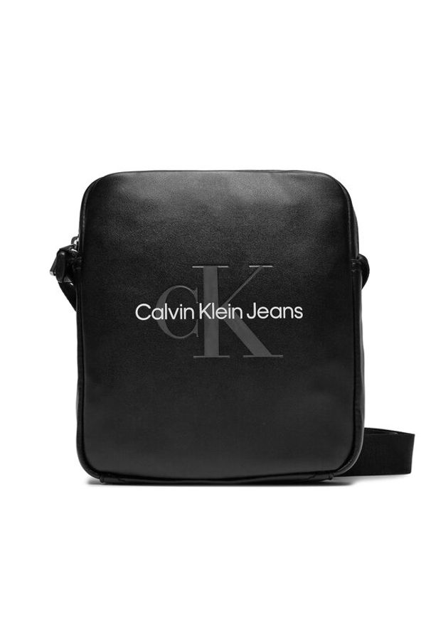 Calvin Klein Jeans Saszetka Monogram Soft K50K512448 Czarny. Kolor: czarny. Materiał: materiał