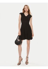 Armani Exchange Sukienka koktajlowa 8NYA95 YJ83Z 1200 Czarny Slim Fit. Kolor: czarny. Materiał: syntetyk. Styl: wizytowy #3