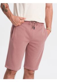 Ombre Clothing - Męskie szorty dresowe przed kolano BASIC – ciemnoróżowe V4 - Rozmiar: M. Okazja: na co dzień. Kolor: różowy. Materiał: dresówka. Styl: sportowy, casual