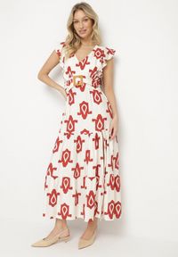 Born2be - Biało-Czerwona Sukienka z Wiskozy Ozdobiona Paskiem z Klamrą i Geometrycznym Wzorem Orivana. Okazja: na co dzień, na imprezę. Typ kołnierza: dekolt w kształcie V. Kolor: czerwony. Materiał: wiskoza. Wzór: geometria, aplikacja. Typ sukienki: proste. Styl: casual, elegancki #1