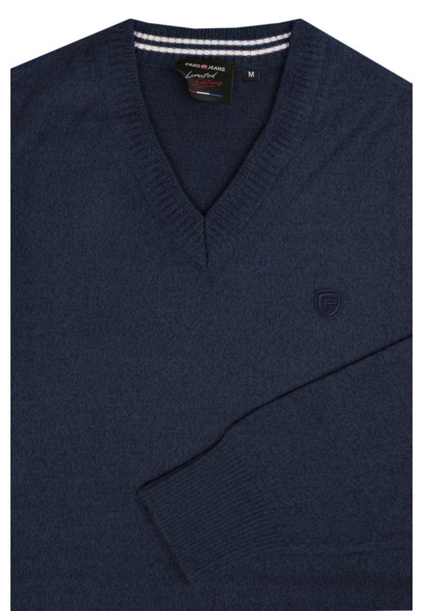 Sweter Męski Wełniany - Dekolt w Serek - Pako Jeans - Granatowy. Okazja: na spotkanie biznesowe, do pracy. Typ kołnierza: dekolt w serek. Kolor: niebieski. Materiał: akryl, wełna. Styl: biznesowy, klasyczny