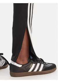 Adidas - adidas Spodnie dresowe adicolor SST Classic KD5570 Czarny Slim Fit. Kolor: czarny. Materiał: bawełna #5