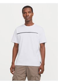Jack & Jones - Jack&Jones T-Shirt Fusion 12273120 Biały Regular Fit. Kolor: biały. Materiał: syntetyk, bawełna