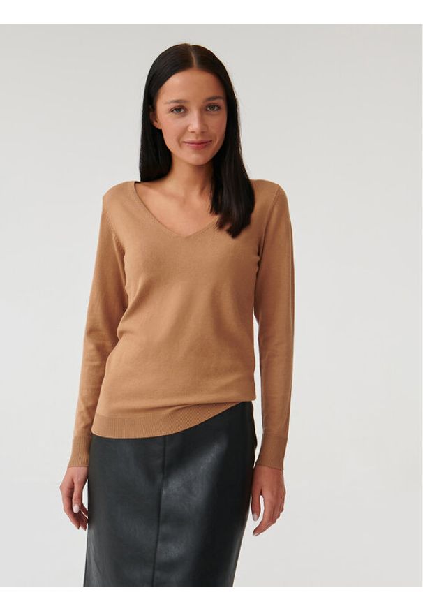 Tatuum Sweter Tessa 1 T2316.089 Brązowy Slim Fit. Kolor: brązowy. Materiał: wiskoza