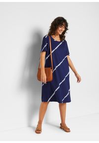 bonprix - Sukienka shirtowa z kieszeniami, fason o linii litery A, w długości do kolan, z bawełny organicznej. Kolor: niebieski. Materiał: bawełna. Wzór: nadruk. Długość: midi